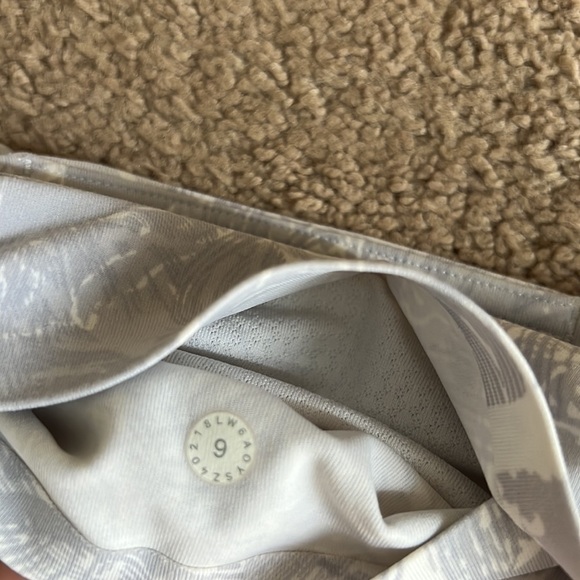 Lululemon Time To Sweat Crop 23” Eternal Wave White - Picture 10 of 12